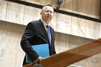 Súčasťou ďalšej konsolidácie by mohlo byť zvýšenie dane z nehnuteľnosti aj daň z hazardu