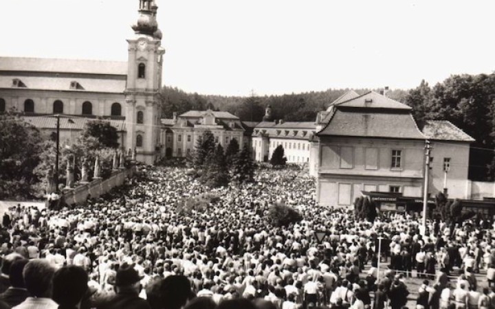 Velehrad 1985 – verejné požadovanie slobody (Napíšte príbeh)
