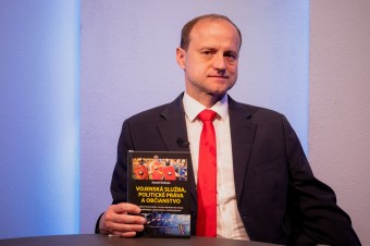 Ako technológia a vojna odjakživa ovplyvňujú podiel nás občanov na politike