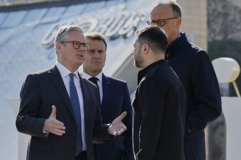 Ukrajina a jej spojenci navrhujú 30-dňové prímerie. Premyslíme si to, odkazuje Kremeľ