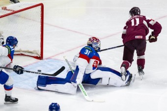 Slováci nepostúpia do štvrťfinále, s Lotyšmi prehrali 1:5