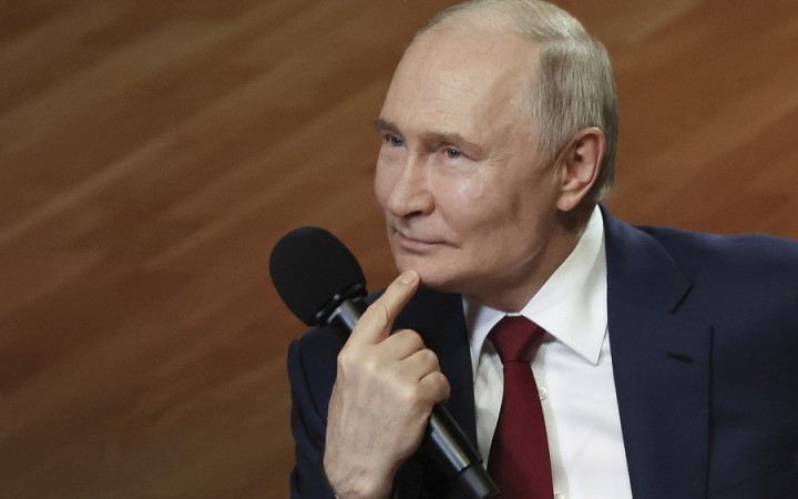 Môže ešte niekto veriť tomu, že Vladimir Putin chce zastaviť boje?