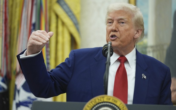 Donald Trump uvalením rozsiahlych ciel prekročil svoje právomoci