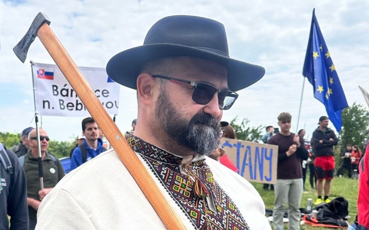 Prokuratúra argumentuje nezákonnosťou. Fico vyzval Žilinku, aby si na úrade spravil poriadok
