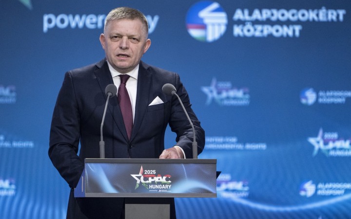 Potrestanie Slovenska a Maďarska, ktoré presadzujú suverenitu, môže byť novou železnou oponou