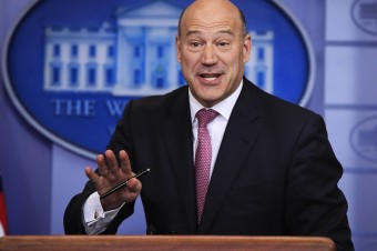 Obchodná vojna s Čínou viac poškodzuje USA, tvrdí bývalý Trumpov poradca