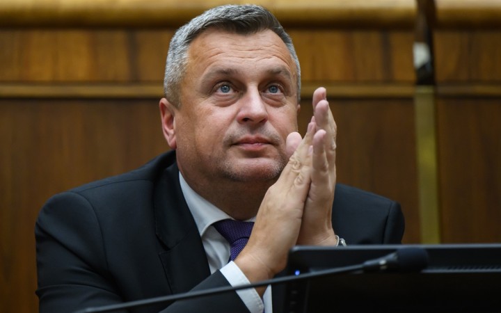 Poslanci posunuli Dankov návrh do druhého čítania. Hlas navrhne, aby sa nazvala „daň Igora Matoviča“