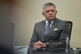 Fico chce navyšovanie výdavkov vlastným tempom. Nikto nebude mať výnimku, odkazuje Rutte