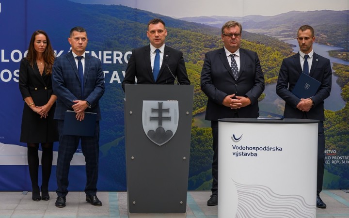 Vodohospodári analyzujú výkonnejšiu „megabaterku“, než sľúbil Taraba. Lepším miestom by bola Zemplínska šírava