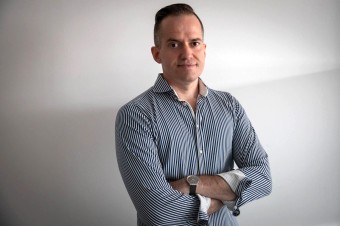 Žijeme v kmeňoch, ktoré nič nespája. Z rozkladu profitujú záujmové skupiny, zo súdržnosti bohatneme všetci
