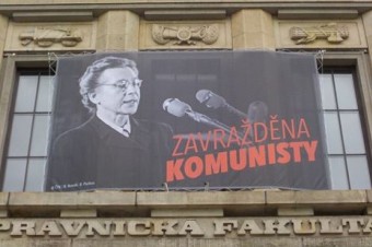 Vyjadrenie Marcely Kosovej, Petra Šamka a Martina Bezáka k článku Nešťastné slovenské spomínanie na Miladu Horákovú