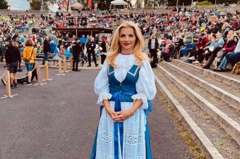 Ministerku kultúry vypískal dav na folklórnom festivale Východná
