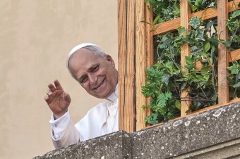 Ako to vyzerá na mieste, kde strávi dovolenku Lev XIV. (fotogaléria)
