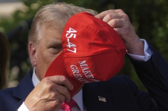 Trumpov plán nezastavila ani kritika náboženských lídrov či odvolávka na pápeža Leva XIV.