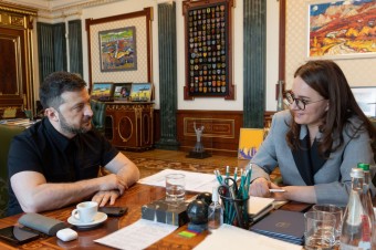 Šmyhaľa nahradí Svyrydenková s úzkymi kontaktmi v USA. Posilniť to môže aj sivú eminenciu v Kyjeve