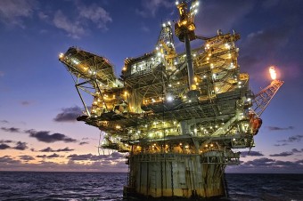 Poľsko chce znížiť závislosť od dovozov energonosičov, ale plány by mohli prekaziť nemeckí enviroaktivisti
