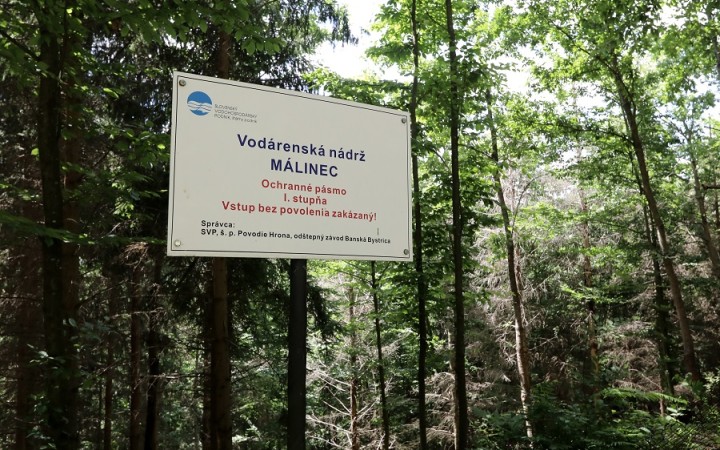 Pribudli ďalšie zmluvy. Posudzovať sa bude pitná voda aj geológia