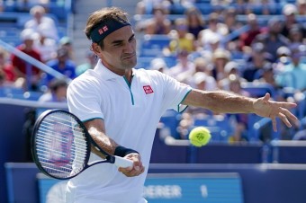 Federer po dvanástich rokoch opäť vypadol s kvalifikantom