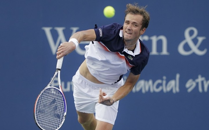 Djokovič vypadol v semifinále v Cincinnati, nestačil na Medvedeva