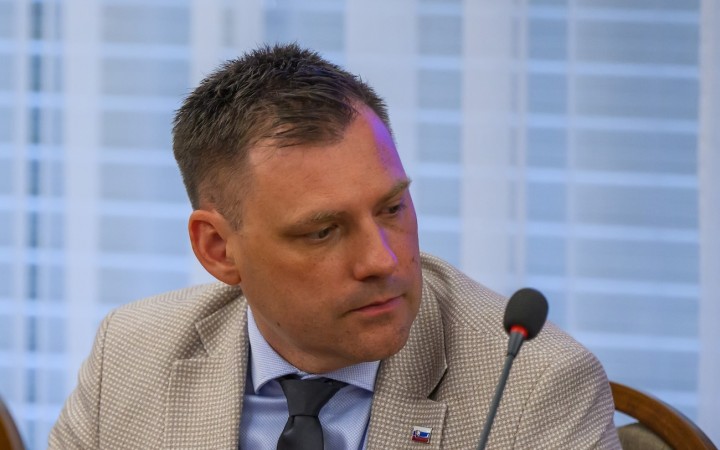 Obchod so štátmi EÚ nie je obchod so Severnou Kóreou. Na Slovensku sa bude ťažiť aj naďalej