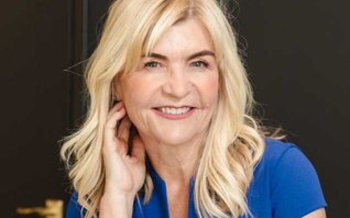 Laura Doyle učí ženy, ako pustiť opraty večnej kontroly, rešpektovať svojich mužov a, čuduj sa svete, zachraňuje manželstvá