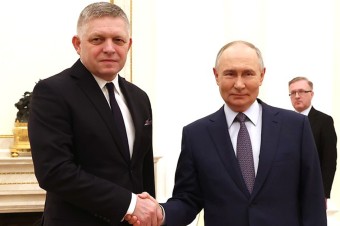 Premiér má naplánované stretnutie s Putinom. Na oslavách bude 26 lídrov vrátane Kim Čong-una