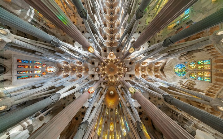 Aktivisti potreli farbou baziliku Sagrada Familia