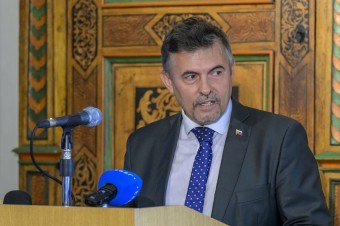 Je to úmyselný dvojnásobný falzifikát, oznámil Machala. Novinárom hrozí žalobami