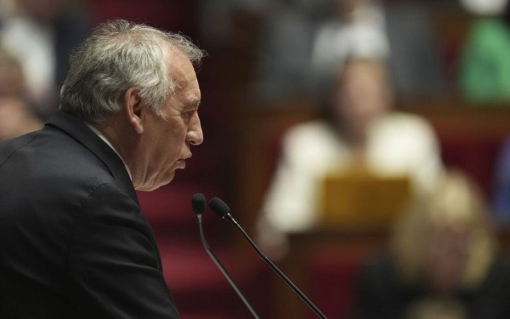 Premiér pred pádom vlády obvinil dôchodcov zo života nad pomery. Povedie vysoké zadlženie k vojne generácií?