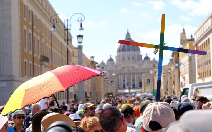 Po LGBTQ katolíkoch zavítajú do Vatikánu aj tradicionalisti. A sťažovať sa nemôžu ani lefèbvristi
