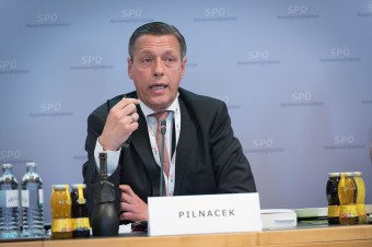 Padlý mocipán rakúskej justície pred svojou samovraždou zrejme nebol sám