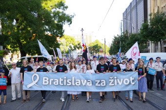 Ochranu života podporili politici z piatich strán. Hlavným mestom prešli asi tri tisícky