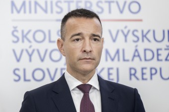 Poslanci schválili aj kontroverzný návrh o financovaní cirkevných a súkromných škôl