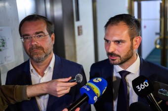 Krajčí a Krátky tvrdia, že chceli pomôcť KDH a rozhodla Ficova tlačovka. Matovič hovorí o zrade