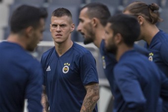 Atalanta potvrdila odchod Škrtela, angažovala Kjaera