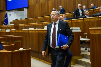 Veľká časť konsolidácie je stále vo vzduchu, šetriť budeme musieť aj v ďalších rokoch