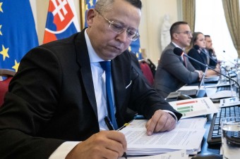 Konsolidovať budeme musieť aj naďalej, na dôchodky pôjde viac ako 13 miliárd