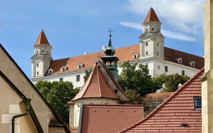 Najstarší, najmladší, najväčší či s najvyšším počtom zvonov. Pozreli sme sa na chrámy v Bratislavskom kraji