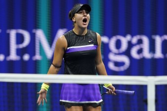 Vo finále ženskej dvojhry US Open sa predstaví S. Williamsová proti Andrescuovej