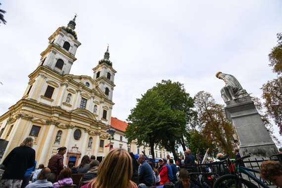Svätá stolica súhlasila s dočasným zrušením 15. septembra ako dňa pracovného pokoja