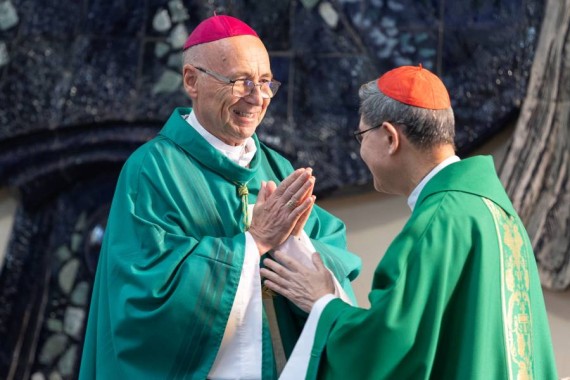 Kardinál Luis Antoni Tagle navštívil apoštolskú prefektúru v Azerbajdžane