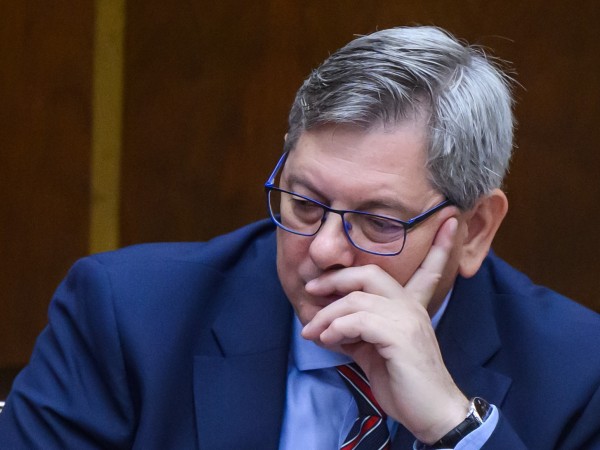 Ľudia sa prestávajú cítiť bezpečne, tvrdia mestá a obce. Od Suska žiada zmenu legislatívy aj Ferenčák