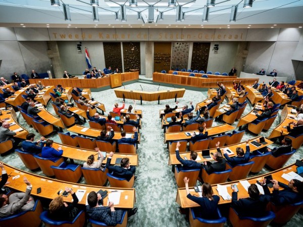 Kresťanských demokratov v Holandsku zasiahol Holečkovej syndróm