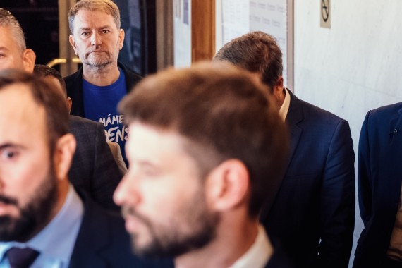 Hlas alebo Matovič? Ani jeden, reaguje líder PS Šimečka
