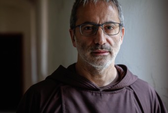 Ako kráľ s pápežom tento týždeň prepísali 500-ročnú históriu
