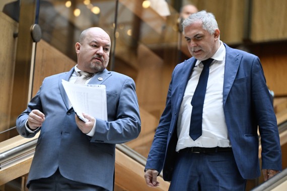 SNS nepodporí Huliakovu novelu o hazarde, ak ju prezident nepodpíše a vráti do parlamentu