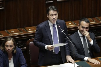 Dolná komora talianskeho parlamentu vyjadrila dôveru novej vláde