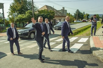 Vláda vyráža za východniarmi, v Giraltovciach nechá milión