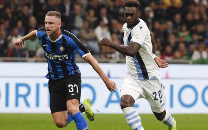 Inter so Škriniarom zdolal rímske Lazio a je na čele tabuľky 