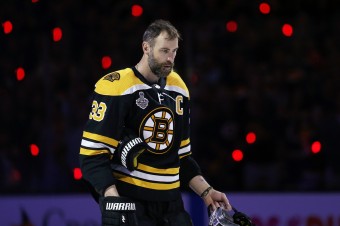 Chára prekonal Gretzkého, Jurčo asistoval pri víťazstve Edmontonu